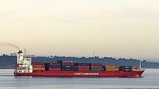 CONTAINERSHIPS 8