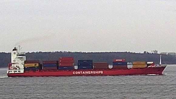 CONTAINERSHIPS 8
