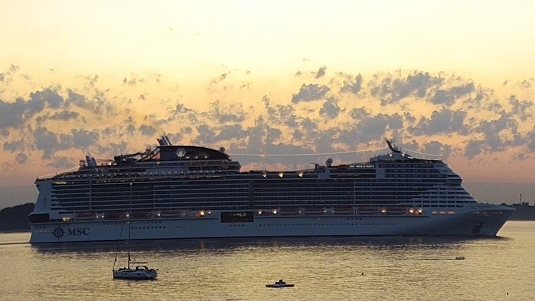 MSC MERAVIGLIA