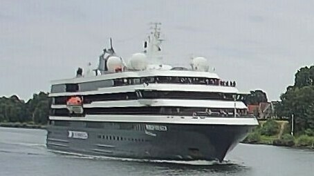 WORLD VOYAGER