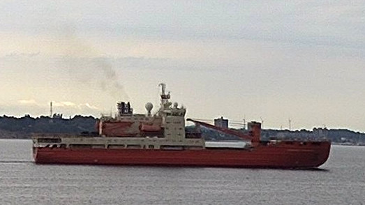 AKADEMIK TRYOSHNIKOV