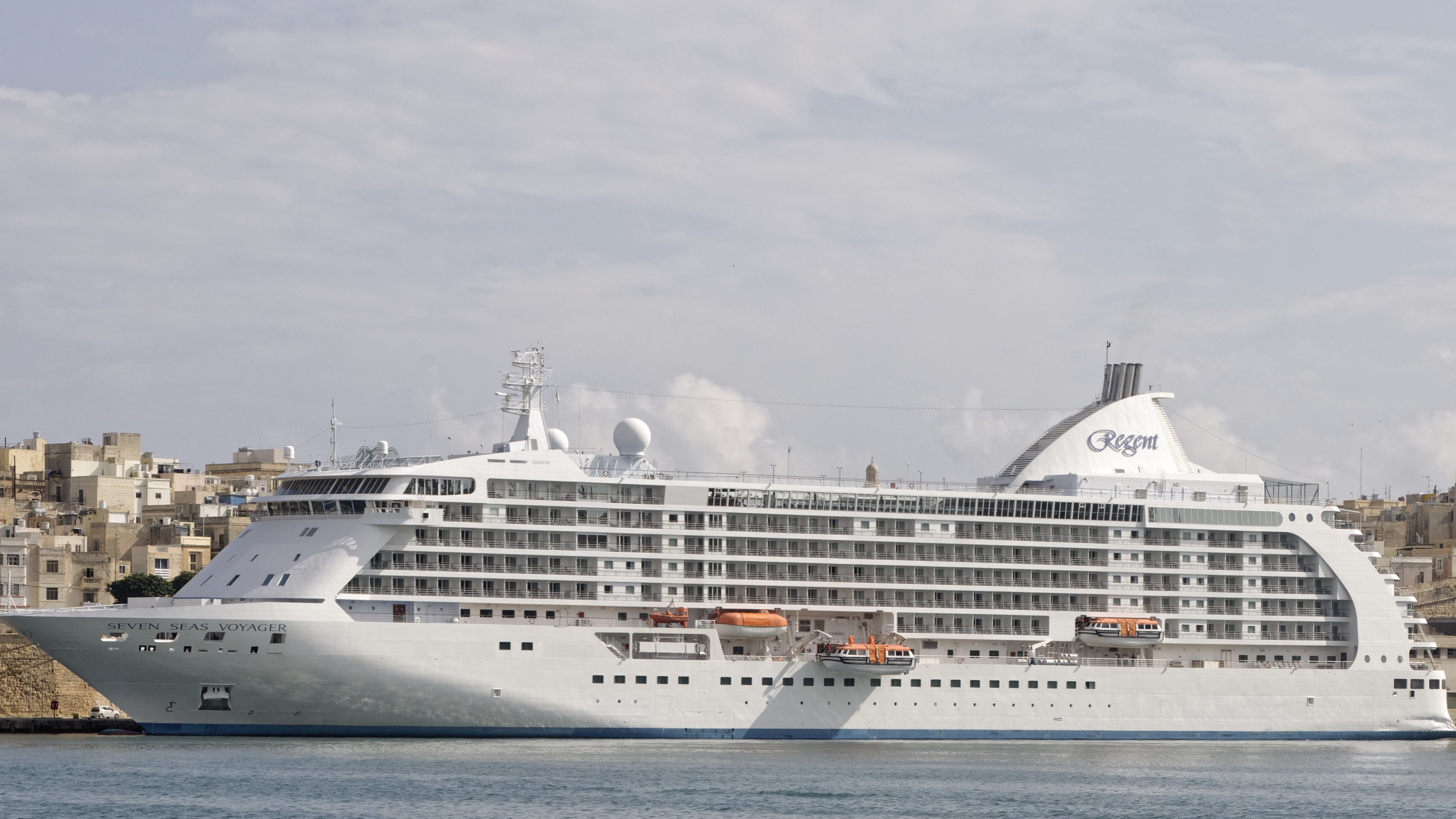 SEVEN SEAS VOYAGER